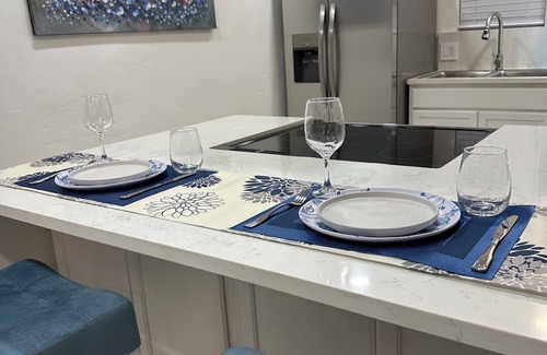 Tallahassee House | Contemporary-Chic Cozy Cabin Conveniently Located