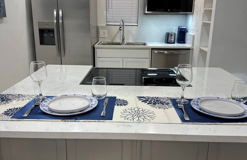 Tallahassee House | Contemporary-Chic Cozy Cabin Conveniently Located