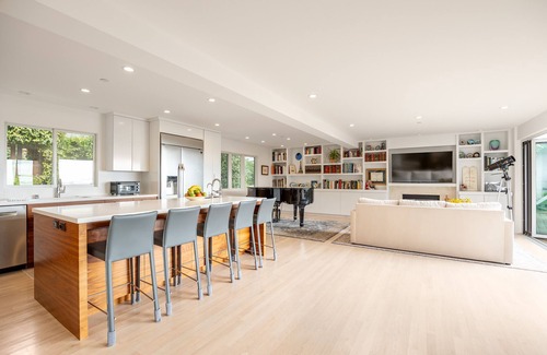 Almonte House | Contemporary view of Charmer Bay In Mill Valley