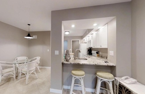 Hilton Head Island Hotel | Continental Club 6