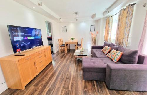 Stevenage Apartment | Contractors 2 Bed Apartment in Stevenage near Asda By White Orchid Property Relocation Leisure & Business