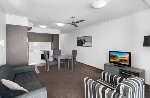 Townsville Apartment | Convenience, Comfort & Style