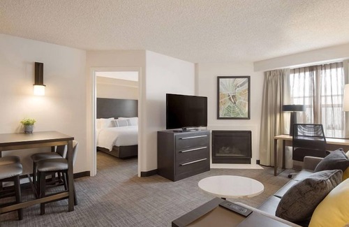 Reno/Tahoe Airport Hotel | Convenient Location! Pets Allowed, Minutes to Nevada Historical Society
