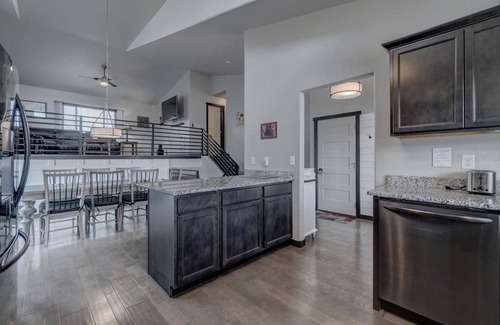 Rapid City House | Convenient Location Family-Friendly Locally Owned!