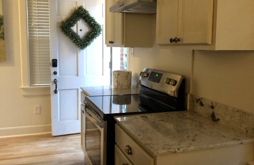 Mid City South House | Convenient quiet LSU Location near City Park, coffee shops, restaurants and bars