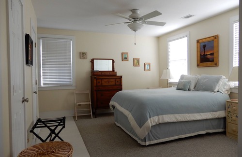 Radcliffeborough Condo | Convenient Spacious Condo Perfectly Located in Historic Downtown Charleston