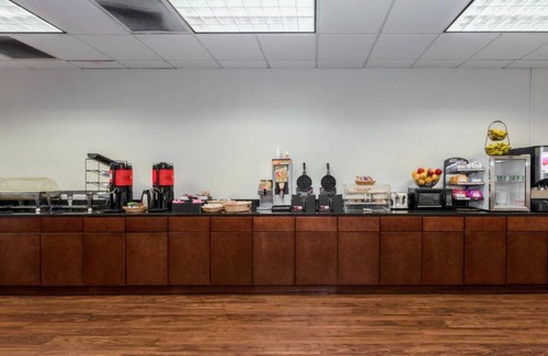 Tallahassee House | Convenient Stay in Florida! Free Parking! Near Edward Ball Wakulla Springs State