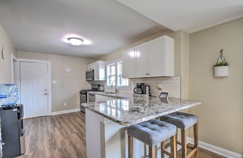 Gary House | Conveniently Located Hidden Gem in Griffith/Gary Renovated 3 bed 1 bath Sleeps 8