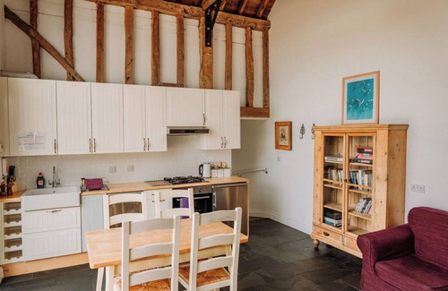 Burnham-on-Crouch House | Converted Barn on a working farm/Vineyard with Coastal walks and friendly goats.