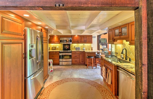 Graton House | Converted Barn in Sebastopol w/Private Patio!