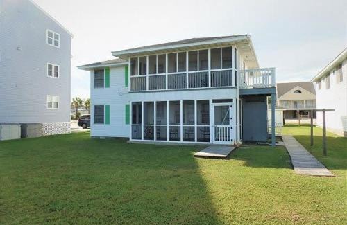 Windy Hill House | Cool Air Cottage Downstairs OF Duplex