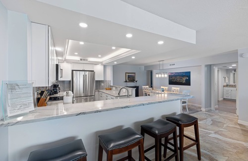 Key Colony Beach Condo | Cool & Clean Top Floor Remodeled Oceanfront Condo