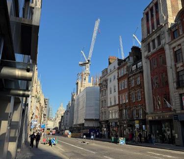 Castle Baynard Apartment | Cool stay in the historic City of London