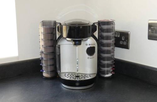 Shepley House | Copley Loft 3 Bedroom House with Patio