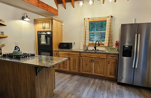 Demorest Cabin | Coppertop Cabin Near Helen-Wineries-Hiking Kayak, Fish, or Tube via local guides