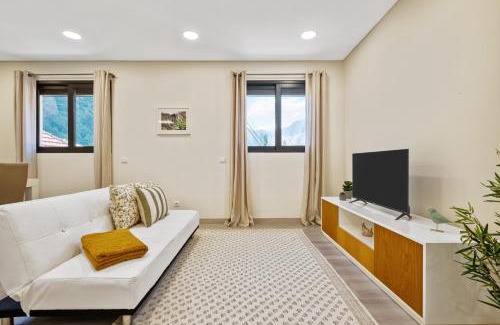 Curral das Freiras Apartment | Coração da Madeira by Homie