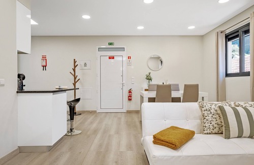 Curral das Freiras Apartment | Coração da Madeira - Cidrão by Madeira Sun Travel