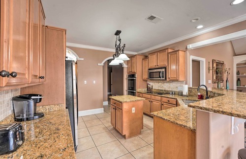 Cordova House | Cordova Home w/Pool Table, 17 Mi to Memphis Zoo!