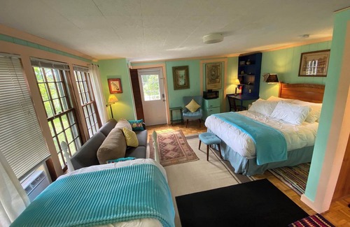 Corea Bed & Breakfast | Corea Harbor's Black Duck Inn