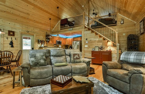 Talking Rock Cabin | Corkscrew Creek | Ellijay, GA