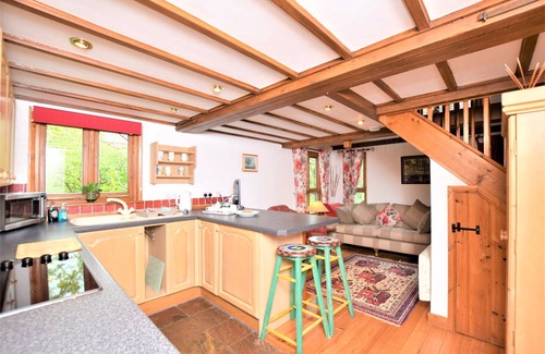 North Burlingham House | Corner Barn - One Bedroom House, Sleeps 2