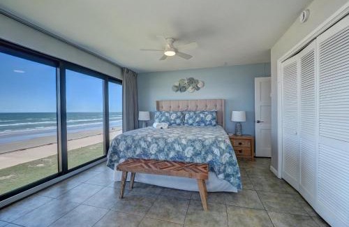 Corpus Christi Apartment | Corner Beachfront Condo with 270 Degree Gulf View on Whitecap Beach Island House Unit 209