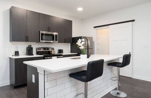 Whitestown Apartment | Corporate Housing by MGM