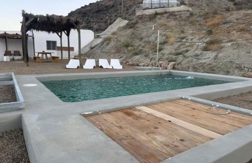 Tabernas Villa | Cortijo MAMANGUEÑA PISCINA Y CUEVA