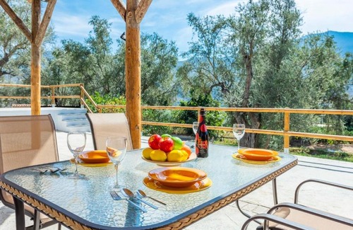 Orgiva House | Cortijo Villa Maroma Órgiva by Ruralidays