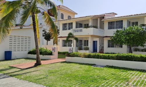 Costambar Hotel | CortLang Vacation Rentals, Costambar