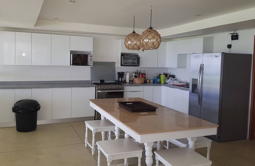 Costa Del Sol House | COSTA DEL SOL EL SALVADOR BEACH WI/FI A/C SMART TV'S