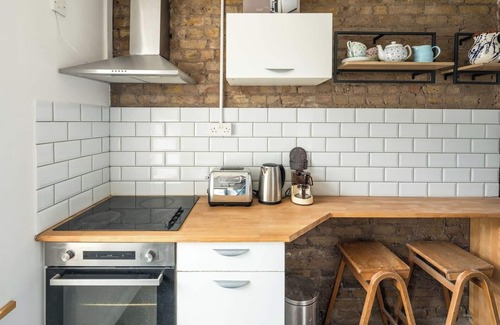 Bishopsgate Apartment | Cosy 1B Flat in Spitalfields Near Brick Lane