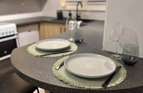 Stamford Apartment | Cosy 1BD Getaway Perfect for Couples Stamford