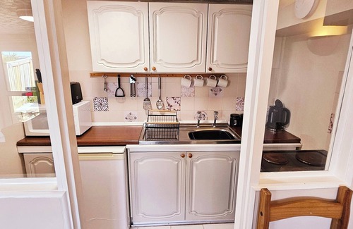 Cylch-Y-Garn Cottage | Cosy annexe sleeps 4