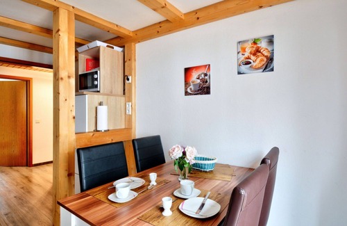 Schieder-Schwalenberg Apartment | Cosy apartment for 4 guests with WIFI, TV, balcony, pets allowed and parking