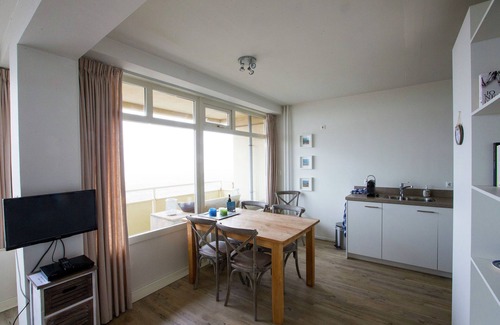 Noordwijk Apartment | Cosy apartment in Noordwijk aan Zee with balcony
