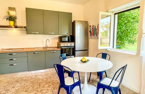 Abbadia Lariana Apartment | Cosy apartment for 4 people with WIFI, A/C, TV, patio and parking