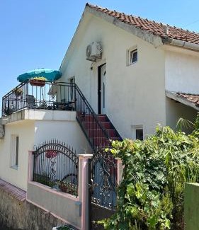 Kumbor Apartment | Cosy Apartment Sea View in Kumbor