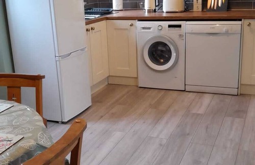 York House | Cosy but spacious, historic cottage on The Red House Estate