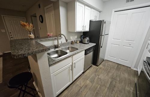 Matthews Apartment | Cosy Charlotte/Matthews Apartment