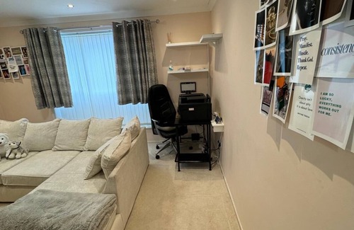 Peterlee House | Cosy & comfortable - Royal-like Stay