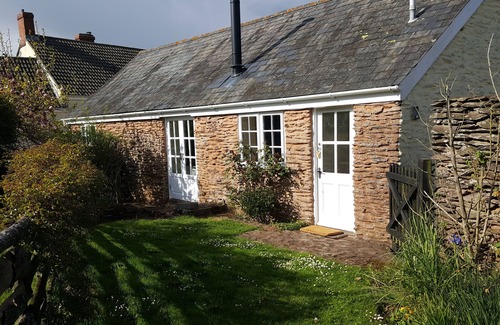 Elworthy Cottage | Cosy Cottage in beautiful countryside