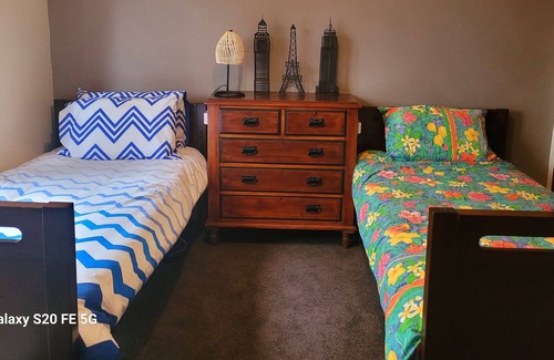 Tyers Cottage | Cosy cottage ‘’Nestlé in Boulton’’ in the township of Tyers