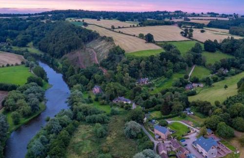 Ross-on-Wye House | cosy cottage on banks of River Wye