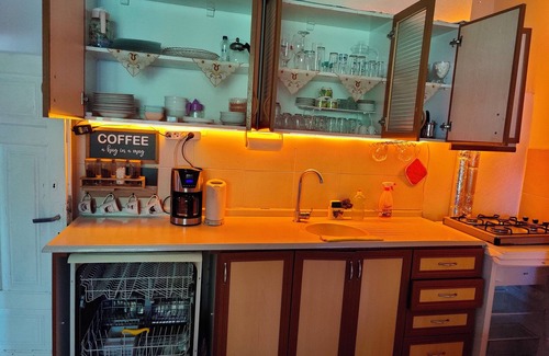 Melikgazi Apartment | Cosy Cottage with Fireplace - 12 km to Erciyes Skii Resort