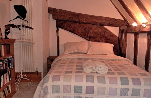 Coddenham Cottage | Cosy country cottage in pretty Suffolk conservation village