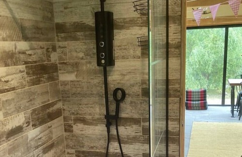 Denton Cabin | Cosy Country Hideaway