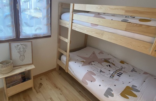 Latour-de-Carol Apartment | Cosy family apartment close to ski resorts and long walks