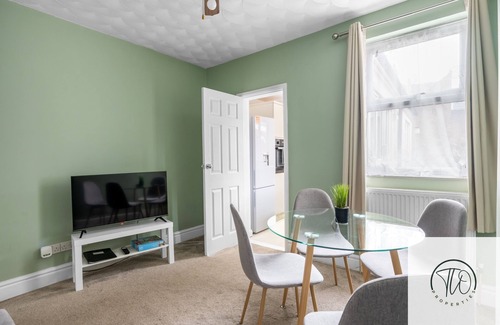 Ipswich House | Cosy Home | Central Ipswich | Contractors