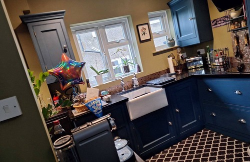 Worlingham House | Cosy House in historic market town. Pet friendly with large enclosed garden.